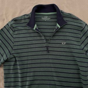 1/4 zip vineyard vines pullover or sweater